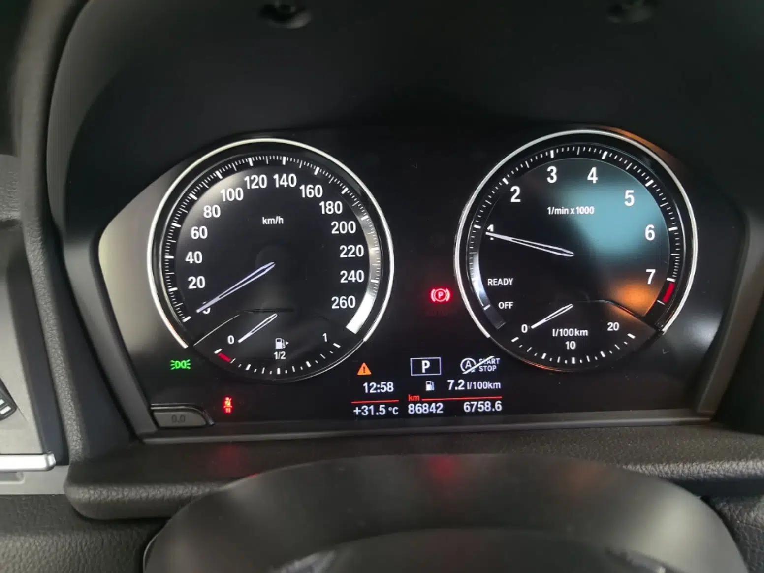 BMW 2 Series Active Tourer 2018 218i Leading Model — миниатюра 14