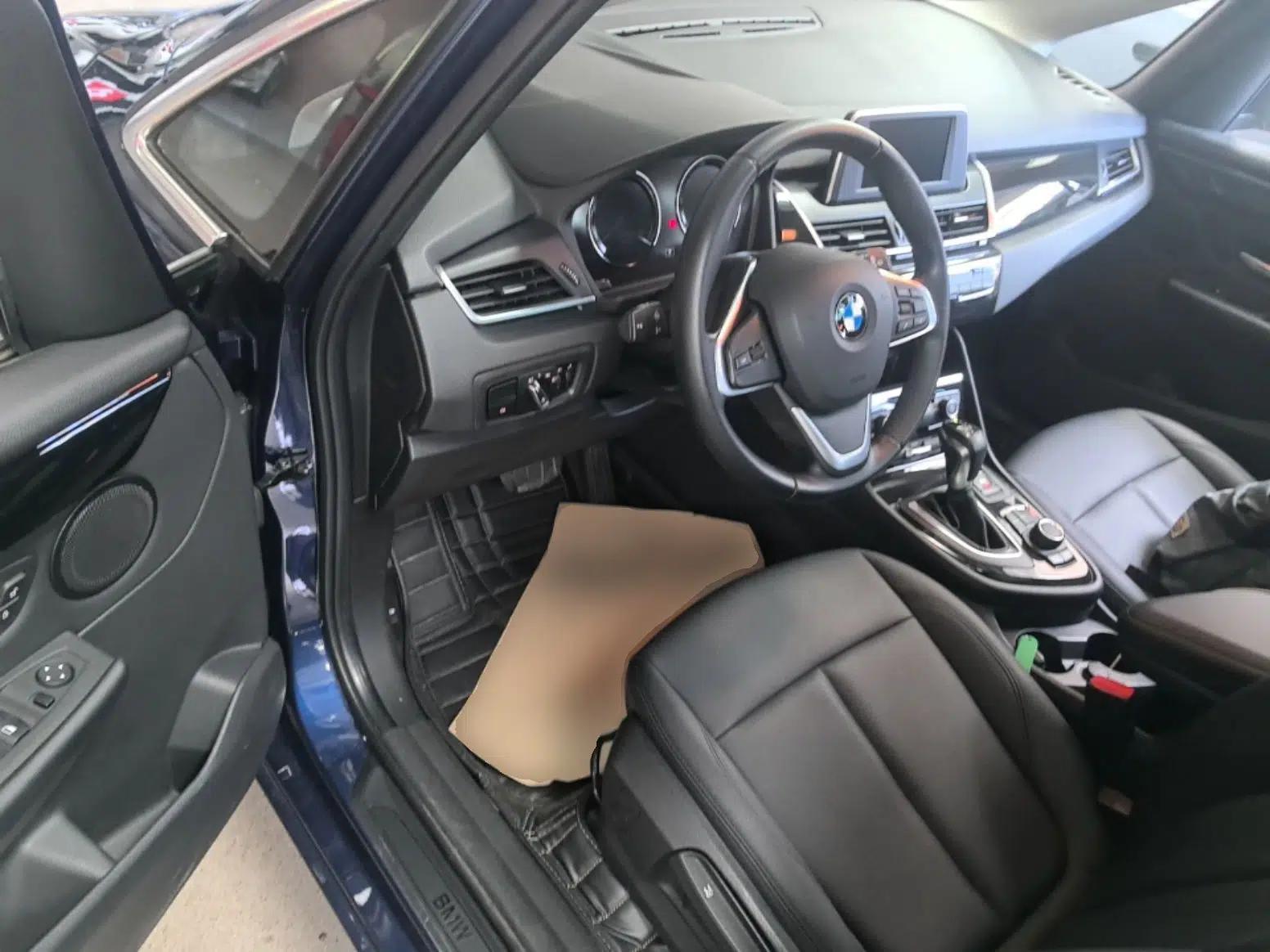 BMW 2 Series Active Tourer 2018 218i Leading Model — миниатюра 18