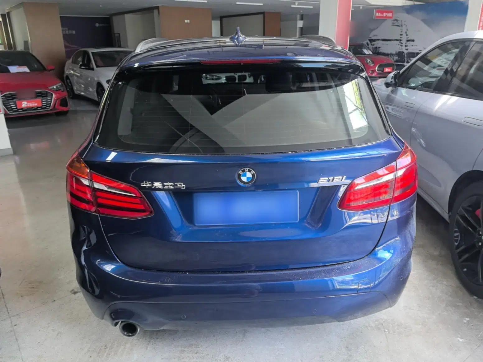 BMW 2 Series Active Tourer 2018 218i Leading Model — миниатюра 5