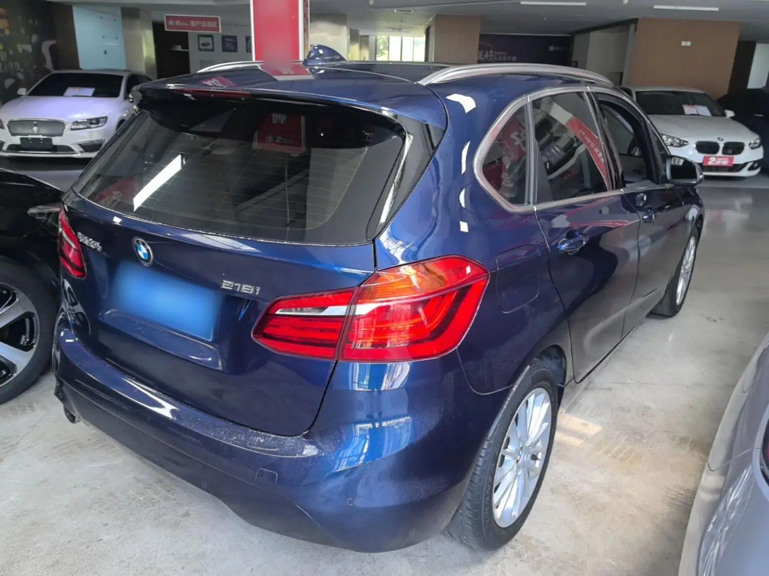 BMW 2 Series Active Tourer 2018 218i Leading Model — миниатюра 6