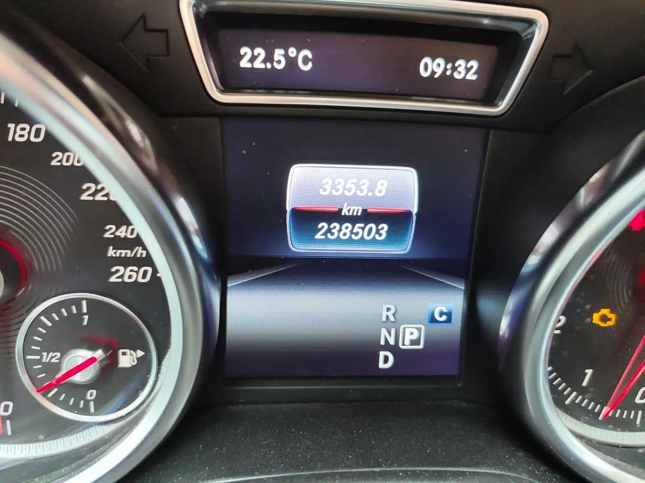 Mercedes-Benz GLE-Class 2017 GLE 400 4MATIC — миниатюра 12