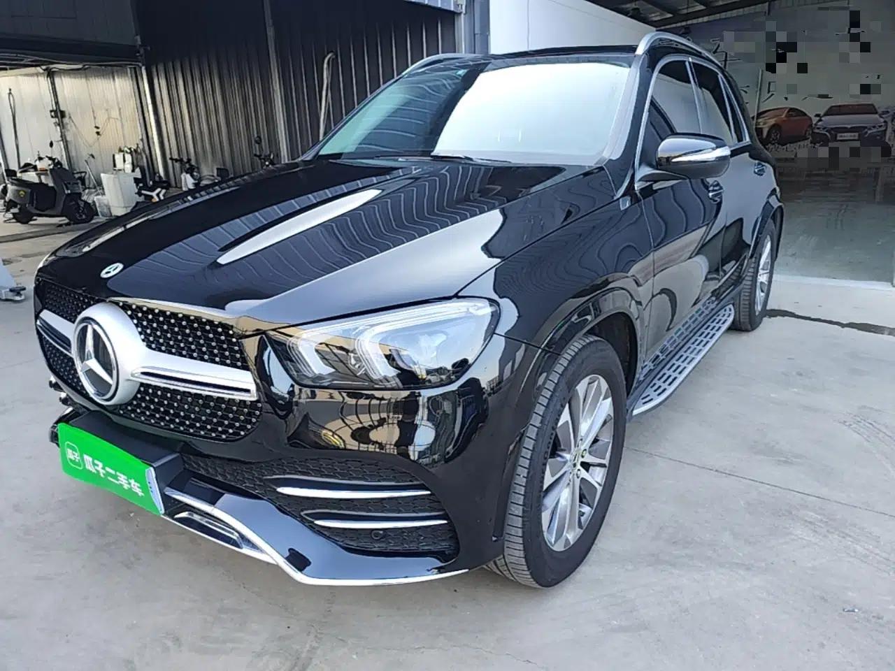 Mercedes-Benz GLE 2022 Facelifted GLE 350 4MATIC Fashion Edition — миниатюра 1