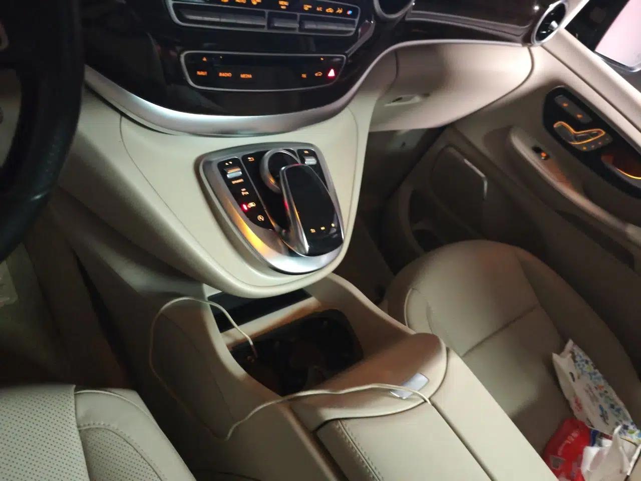 Mercedes-Benz V-Class 2016 V 260 Prestige Edition — миниатюра 14