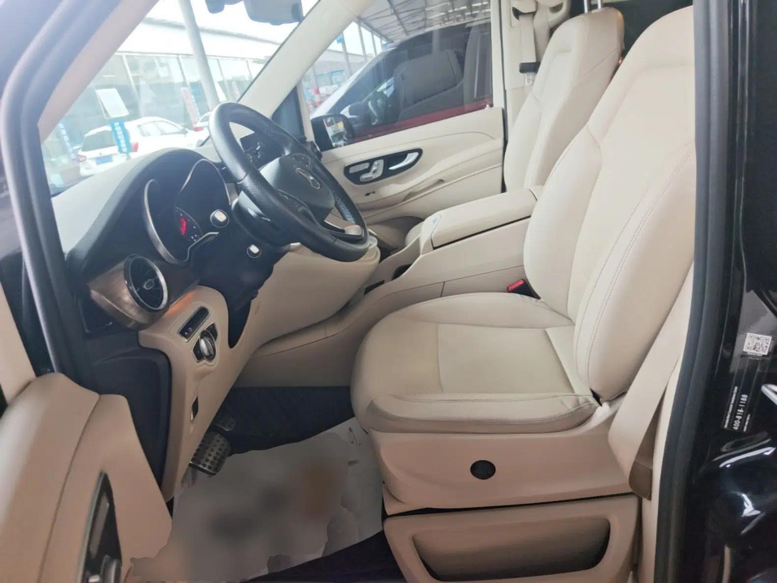 Mercedes-Benz V-Class 2021 V 260 L Long Wheelbase Prestige Edition — миниатюра 22