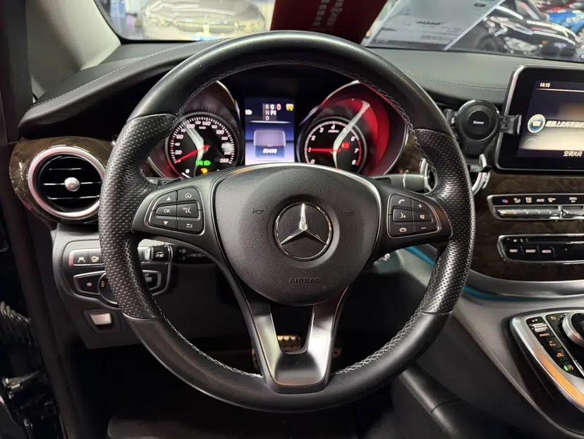Mercedes-Benz V-Class 2018 V 260 Prestige Edition China VI — миниатюра 18