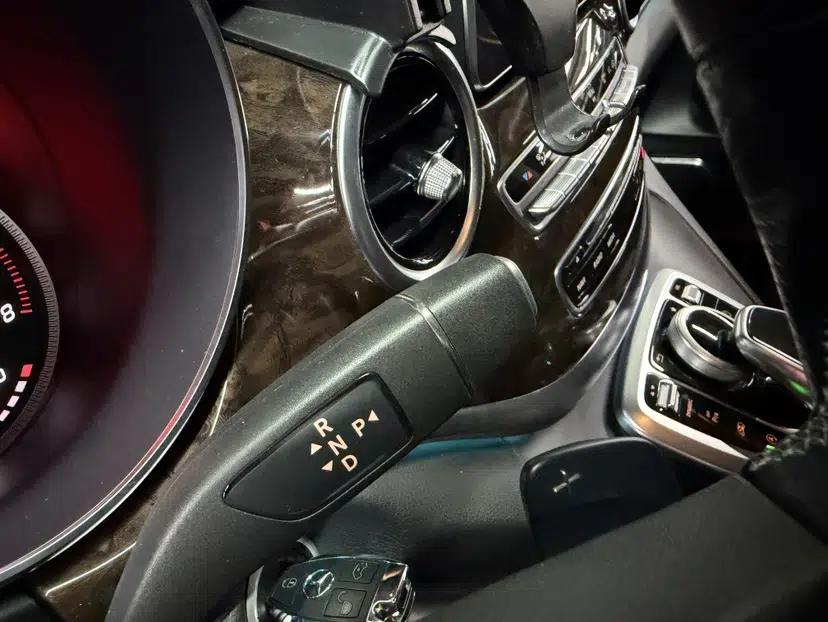 Mercedes-Benz V-Class 2018 V 260 Prestige Edition China VI — миниатюра 22