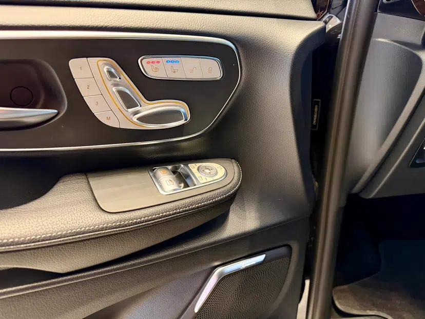 Mercedes-Benz V-Class 2018 V 260 Prestige Edition China VI — миниатюра 38