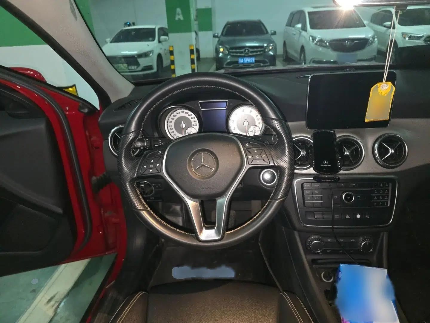 Mercedes-Benz GLA 2016 GLA 200 Sport Edition — миниатюра 9