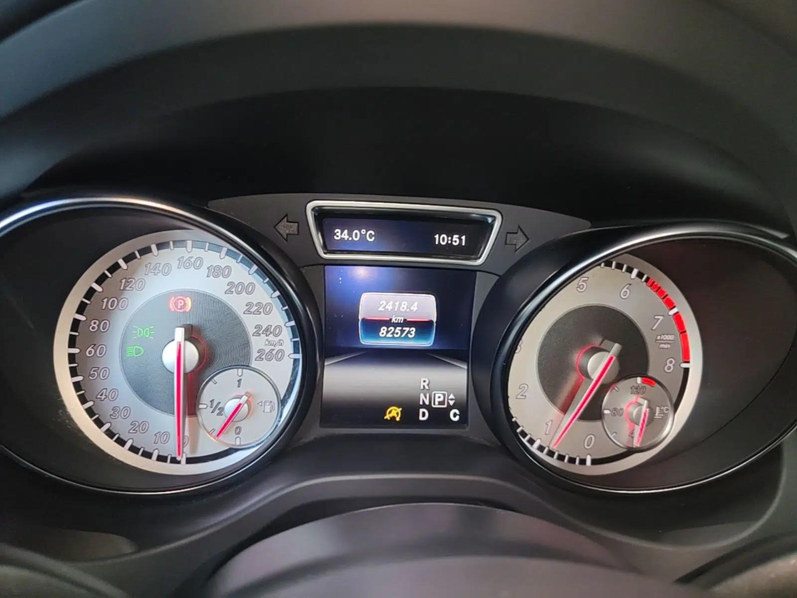 Mercedes-Benz GLA 2016 GLA 200 Fashion Model — миниатюра 14