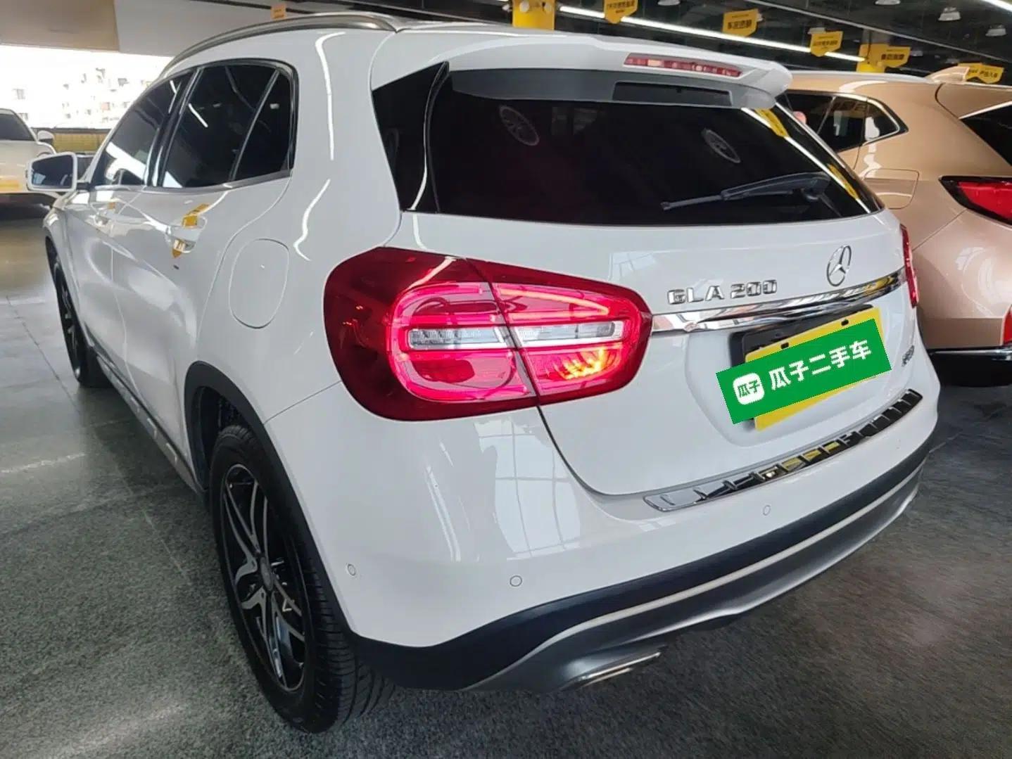 Mercedes-Benz GLA 2016 GLA 200 Fashion Model — миниатюра 4