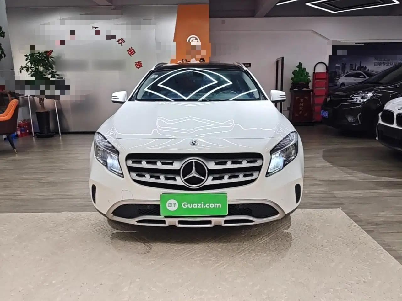 Mercedes-Benz GLA 2018 GLA 200 Sport Edition — миниатюра 2
