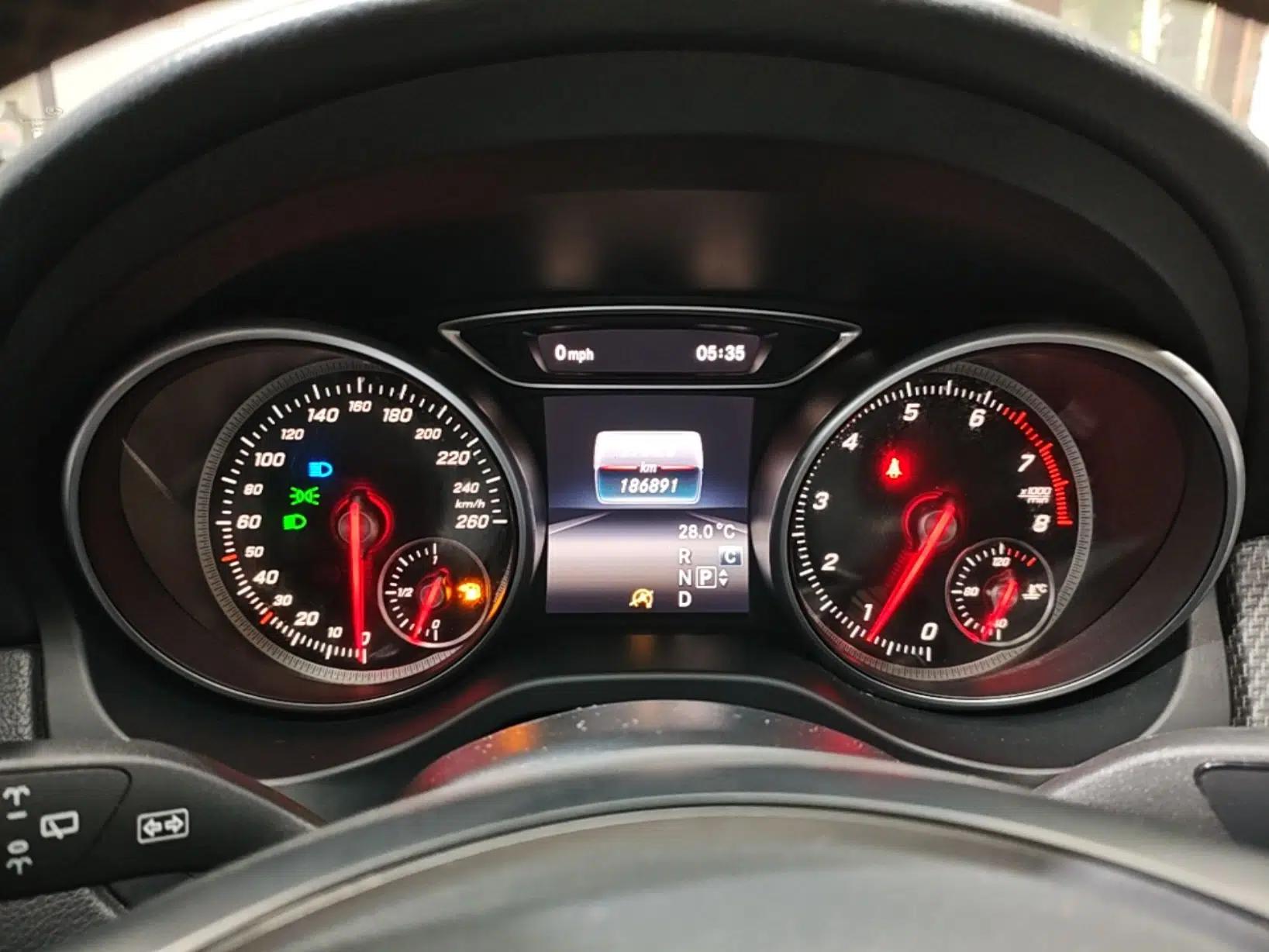 Mercedes-Benz GLA 2018 GLA 200 Sport Edition — миниатюра 14