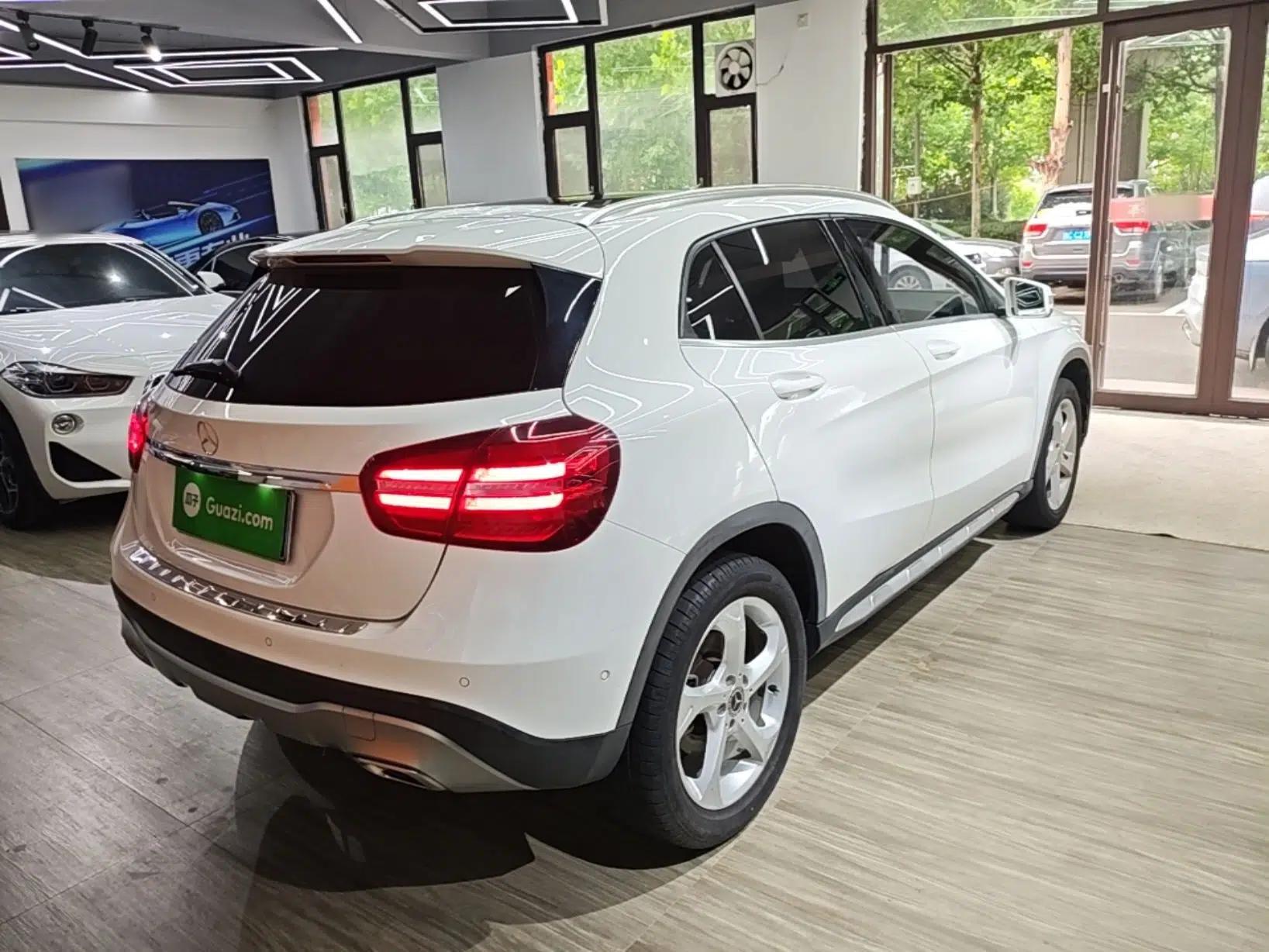 Mercedes-Benz GLA 2018 GLA 200 Sport Edition — миниатюра 6