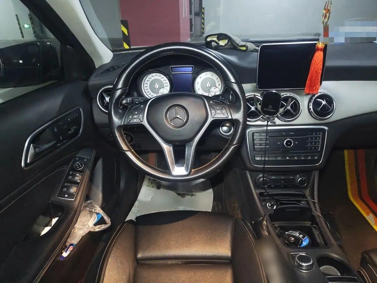 Mercedes-Benz GLA 2016 GLA 220 4MATIC Fashion Edition — миниатюра 10