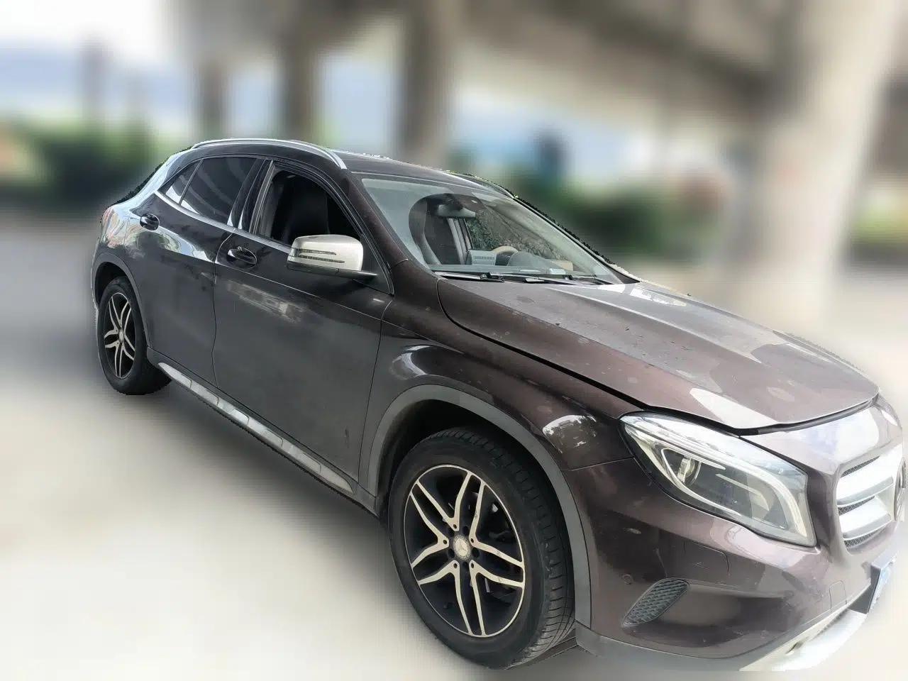 Mercedes-Benz GLA 2016 GLA 220 4MATIC Fashion Edition — миниатюра 3