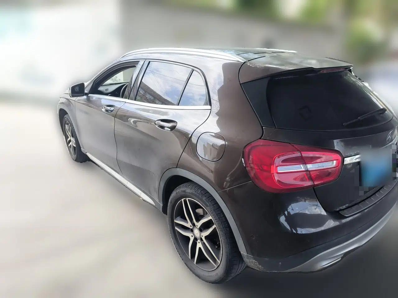 Mercedes-Benz GLA 2016 GLA 220 4MATIC Fashion Edition — миниатюра 4