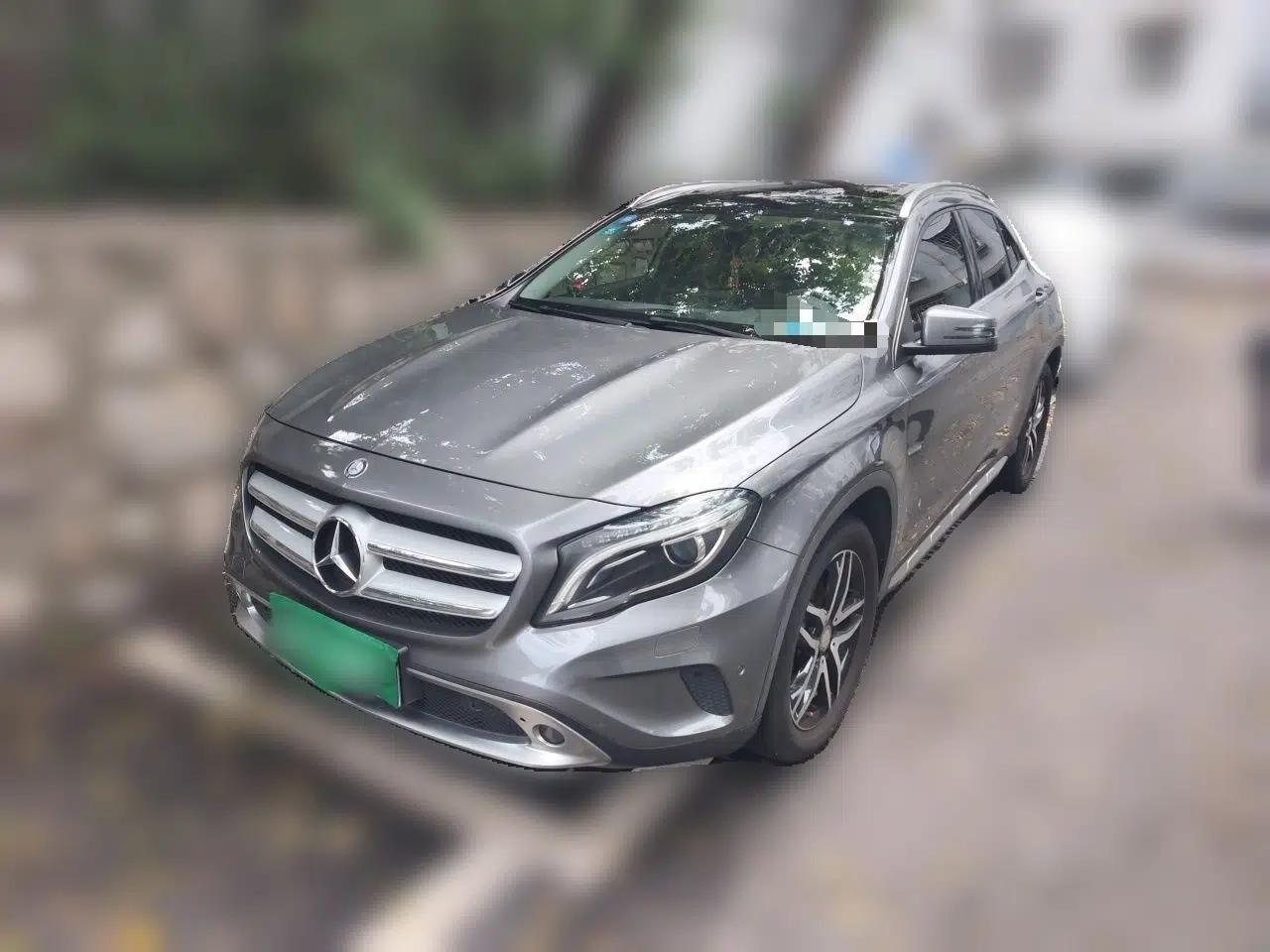 Mercedes-Benz GLA 2016 GLA 200 Fashion Model — миниатюра 1
