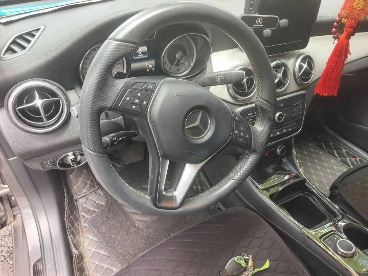 Mercedes-Benz GLA 2016 GLA 200 Fashion Model — миниатюра 10