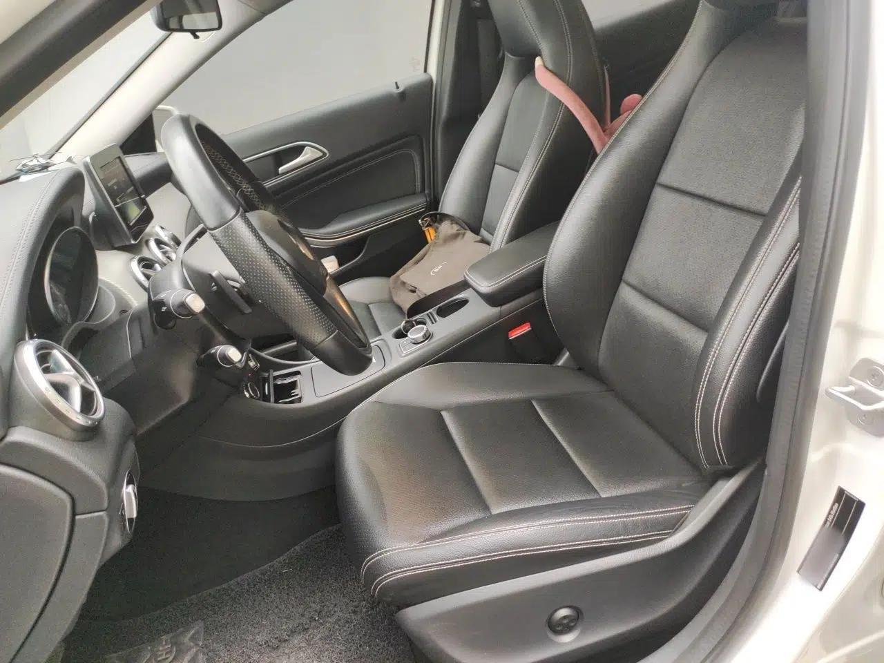 Mercedes-Benz GLA 2016 GLA 200 Fashion Model — миниатюра 15