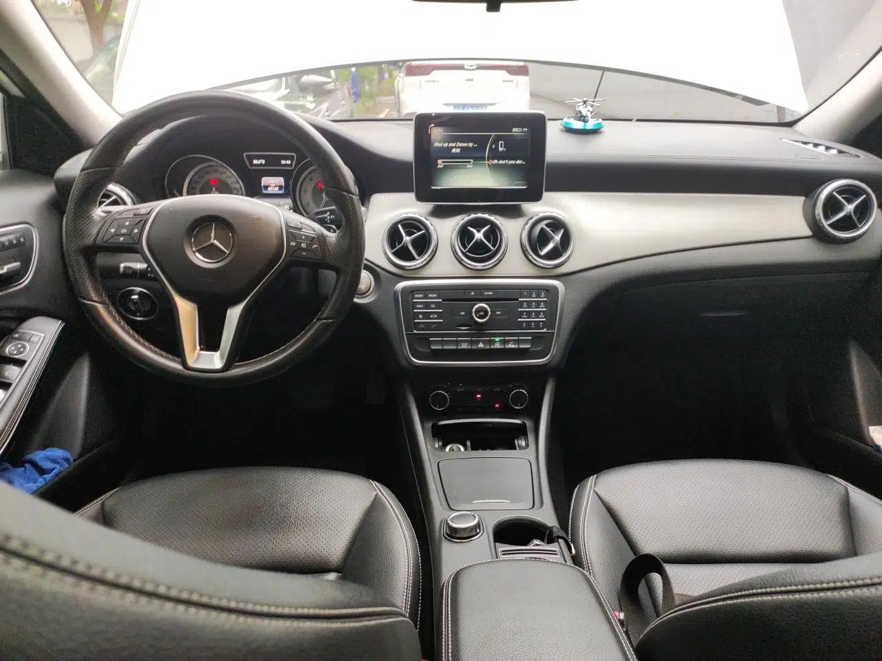 Mercedes-Benz GLA 2016 GLA 200 Fashion Model — миниатюра 9