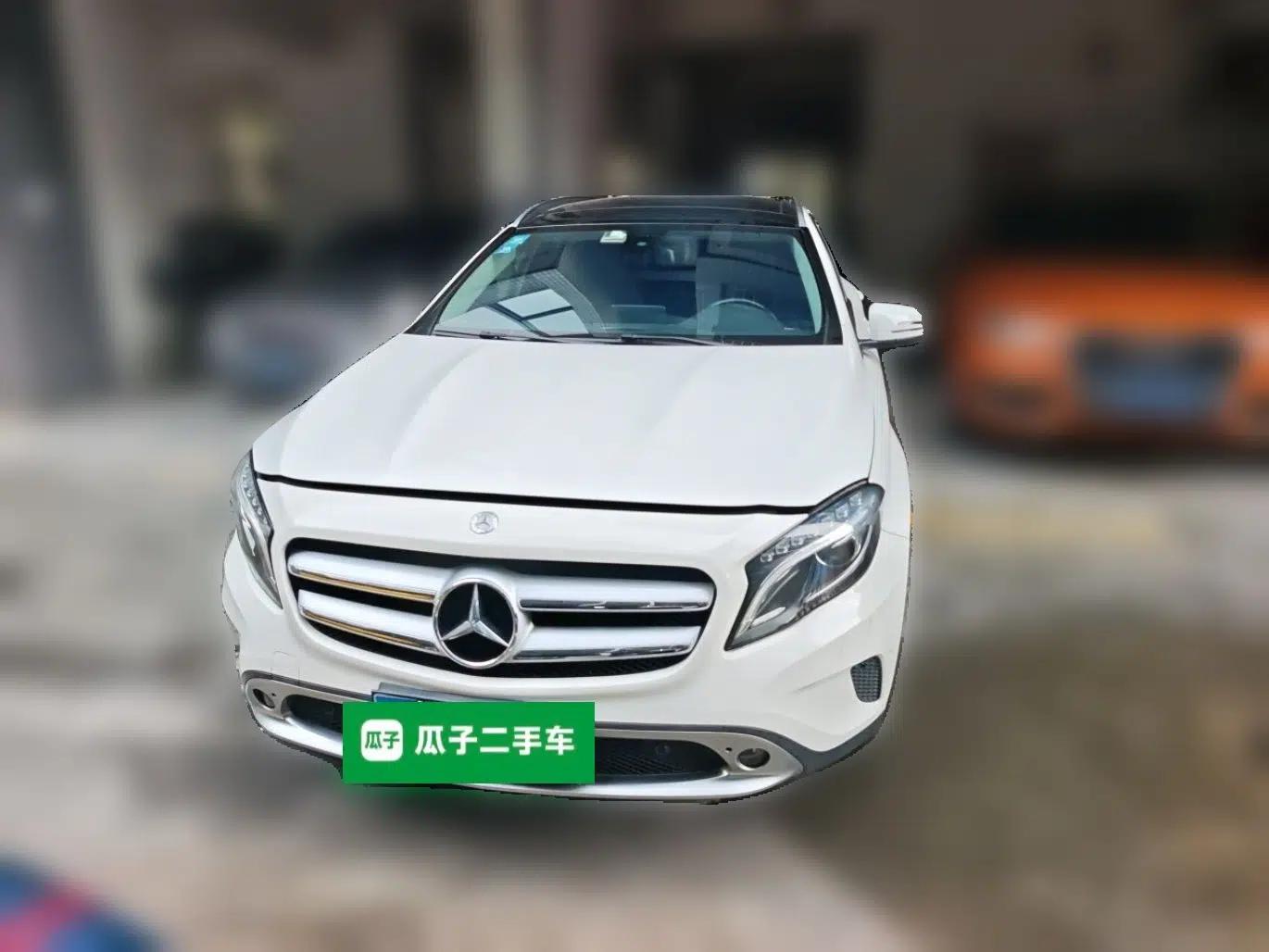 Mercedes-Benz GLA 2015 GLA 220 4MATIC Fashion Model — миниатюра 2