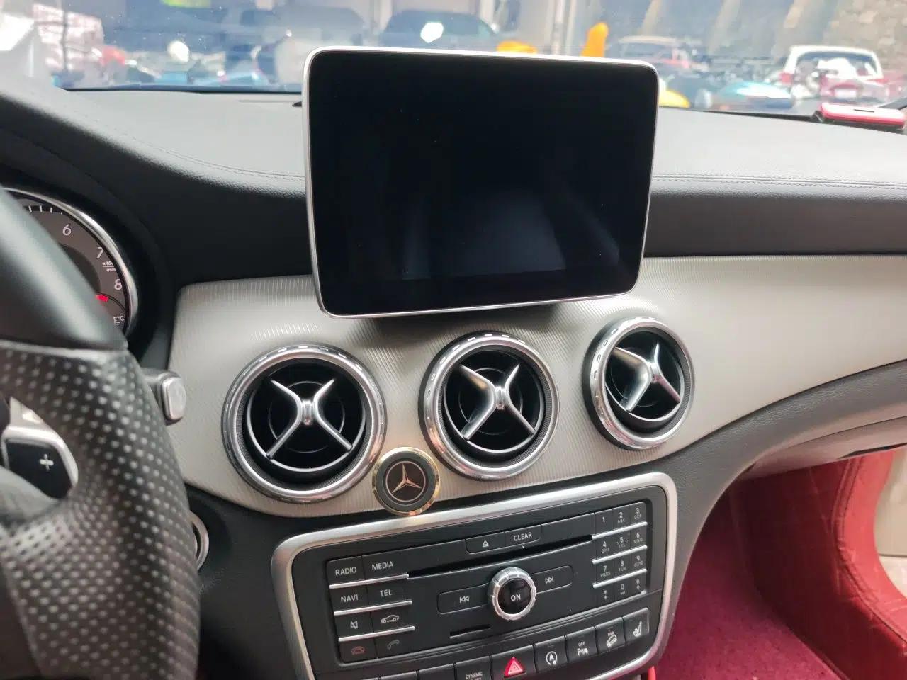 Mercedes-Benz GLA 2015 GLA 220 4MATIC Fashion Model — миниатюра 13