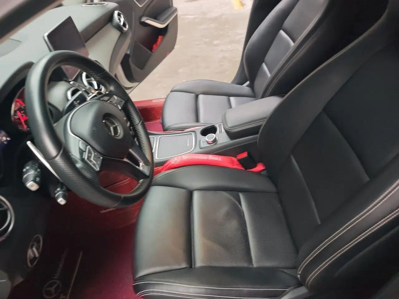 Mercedes-Benz GLA 2015 GLA 220 4MATIC Fashion Model — миниатюра 15