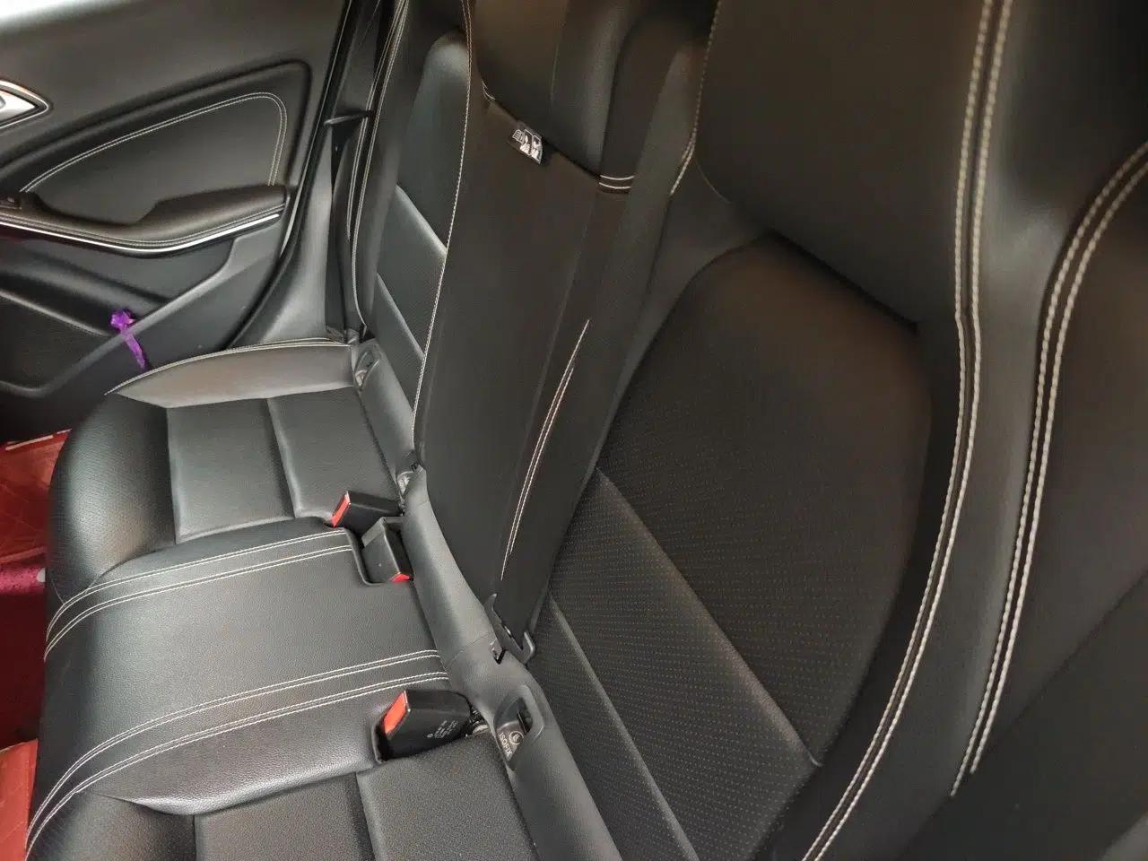 Mercedes-Benz GLA 2015 GLA 220 4MATIC Fashion Model — миниатюра 17