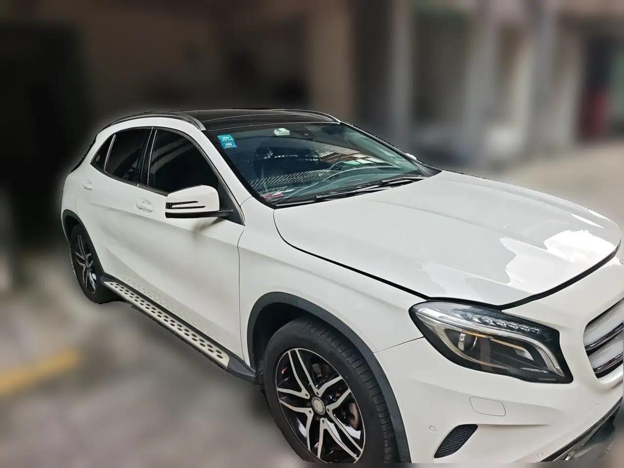 Mercedes-Benz GLA 2015 GLA 220 4MATIC Fashion Model — миниатюра 3