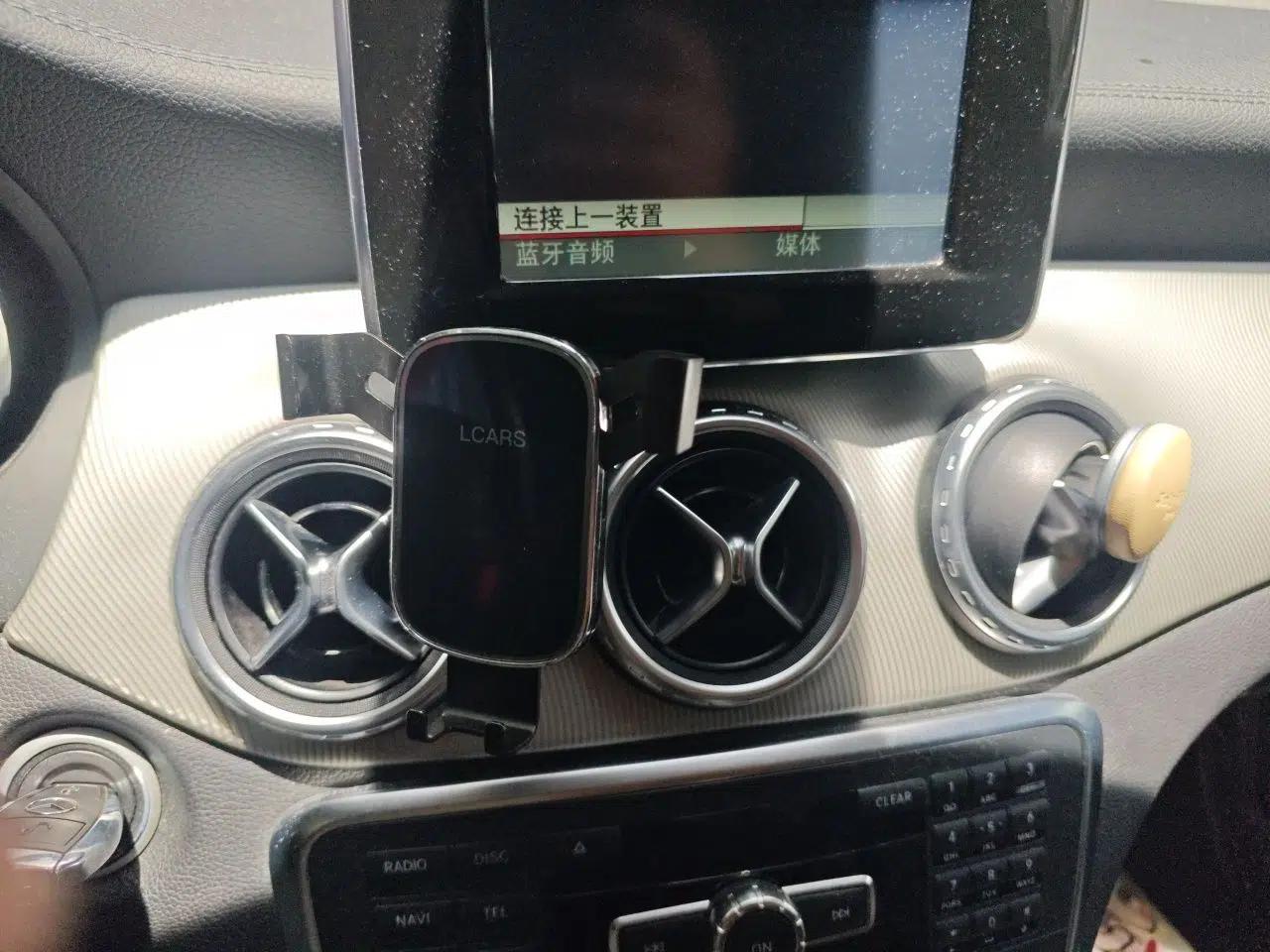 Mercedes-Benz GLA 2015 GLA 220 4MATIC Fashion Model — миниатюра 13