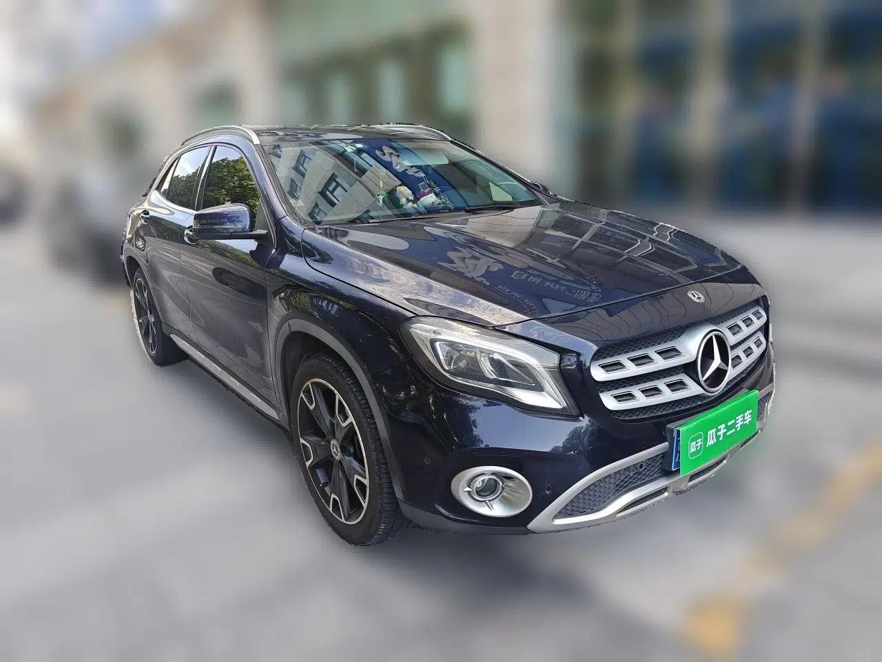 Mercedes-Benz GLA 2017 GLA 220 4MATIC Fashion Model — миниатюра 3