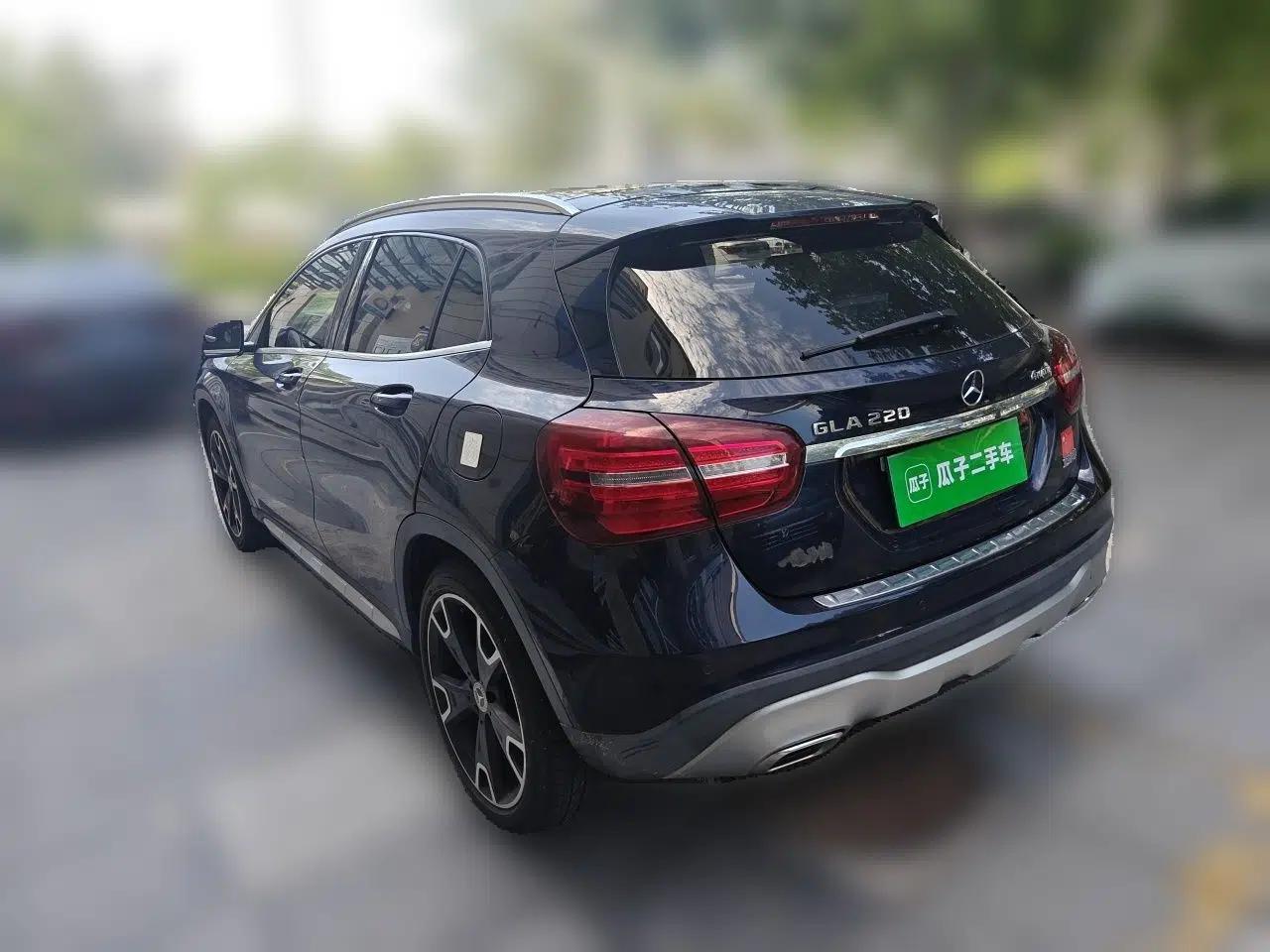Mercedes-Benz GLA 2017 GLA 220 4MATIC Fashion Model — миниатюра 4