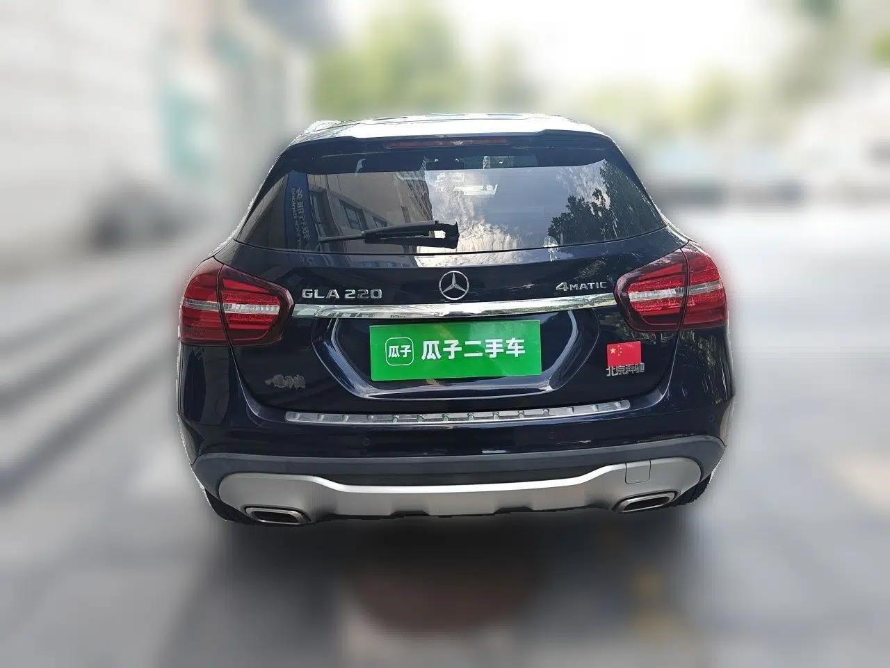 Mercedes-Benz GLA 2017 GLA 220 4MATIC Fashion Model — миниатюра 5