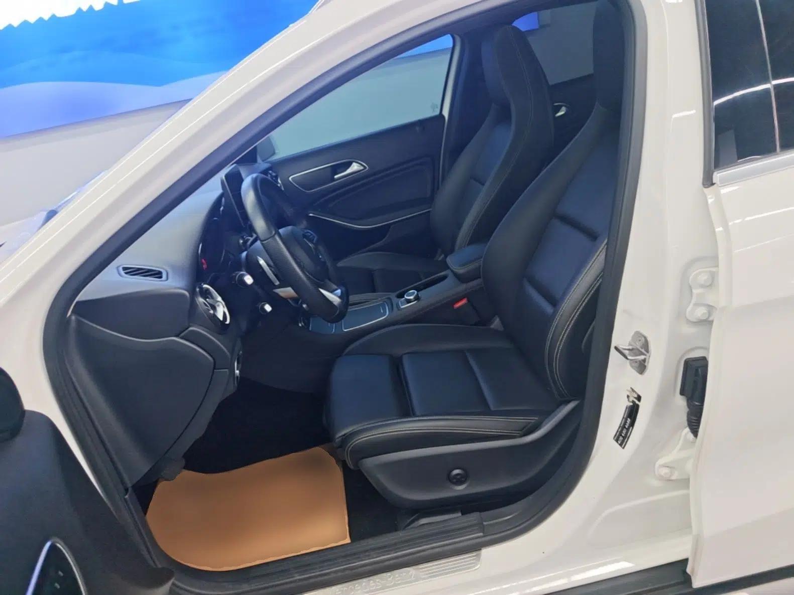 Mercedes-Benz GLA 2019 GLA 200 Dynamic Edition — миниатюра 17