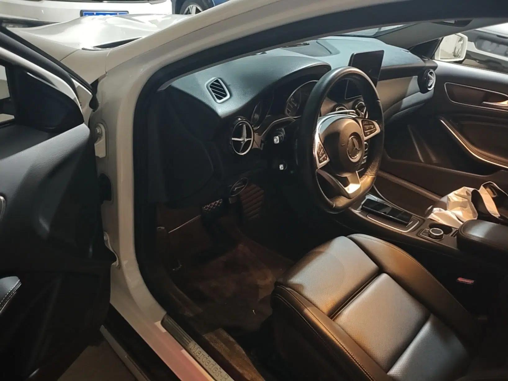 Mercedes-Benz GLA 2019 GLA 200 Dynamic Edition — миниатюра 18