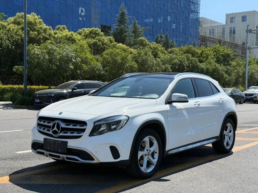 Mercedes-Benz GLA 2018 GLA 200 Sport Edition — миниатюра 1
