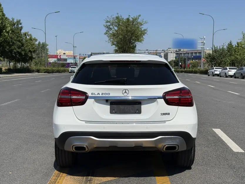 Mercedes-Benz GLA 2018 GLA 200 Sport Edition — миниатюра 5