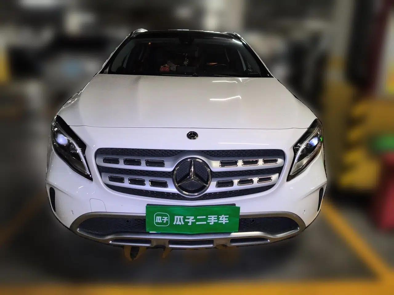 Mercedes-Benz GLA 2017 GLA 200 Fashion Model — миниатюра 2