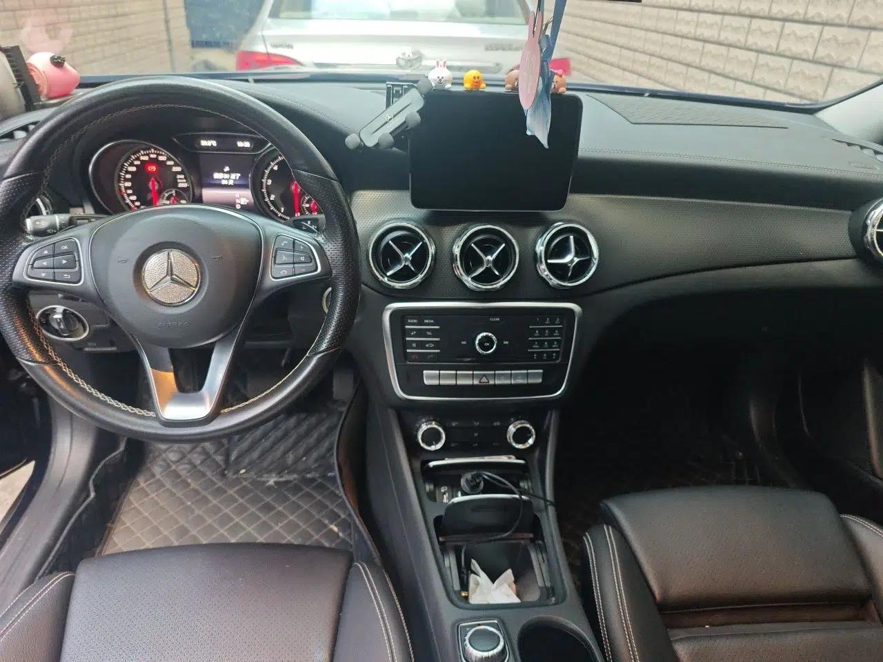 Mercedes-Benz GLA 2018 GLA 200 Fashion Model — миниатюра 9