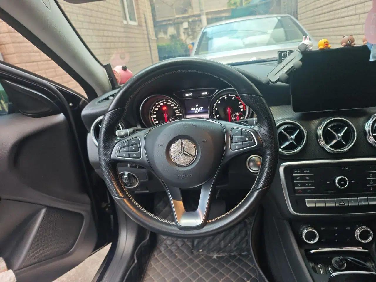 Mercedes-Benz GLA 2018 GLA 200 Fashion Model — миниатюра 10