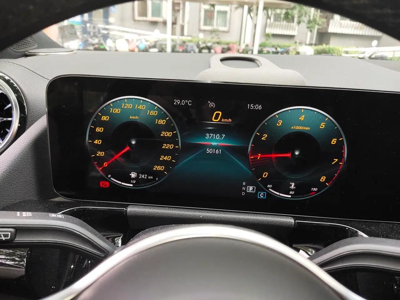 Mercedes-Benz GLA 2020 GLA 180 — миниатюра 11