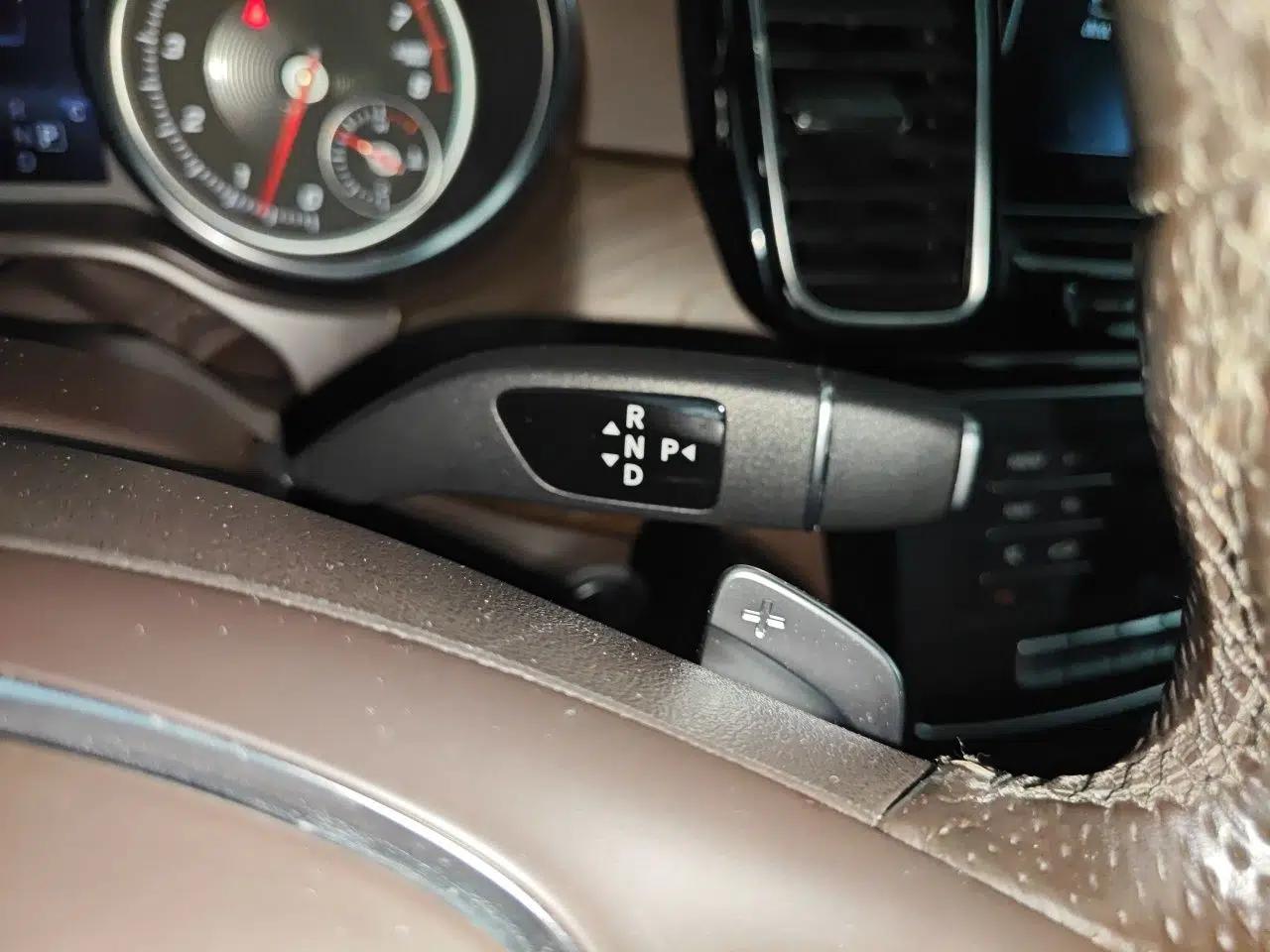 Mercedes-Benz GLS-Class GLS 450 3.0 Automatic Gasoline 7-Seater (Parallel Import) — миниатюра 14