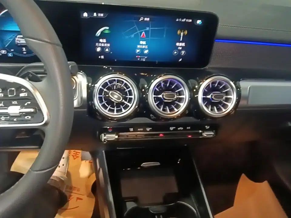 Mercedes-Benz GLB 2023 GLB 220 Fashion Model — миниатюра 15