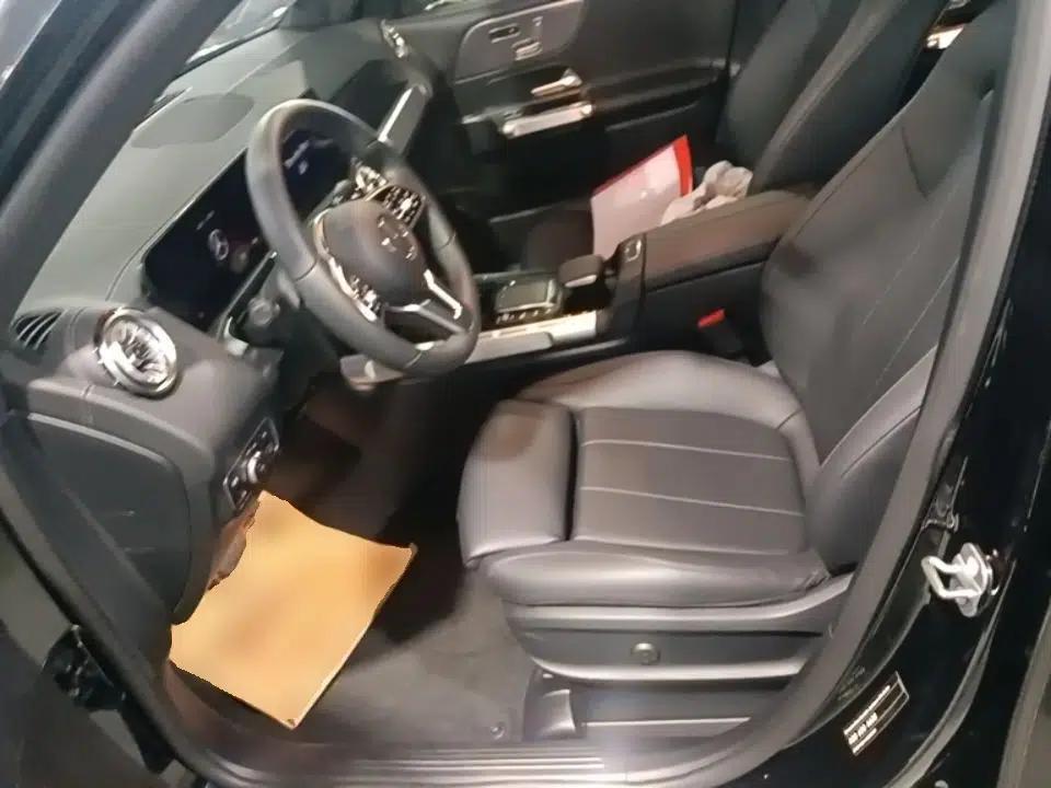 Mercedes-Benz GLB 2023 GLB 220 Fashion Model — миниатюра 17