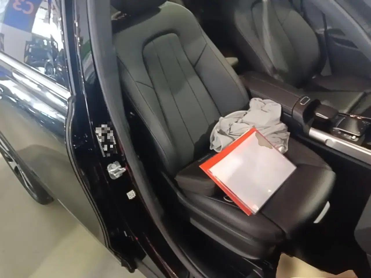 Mercedes-Benz GLB 2023 GLB 220 Fashion Model — миниатюра 19