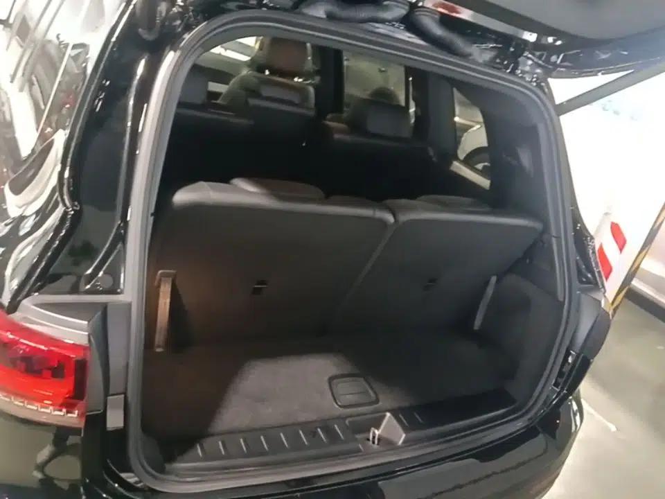 Mercedes-Benz GLB 2023 GLB 220 Fashion Model — миниатюра 22