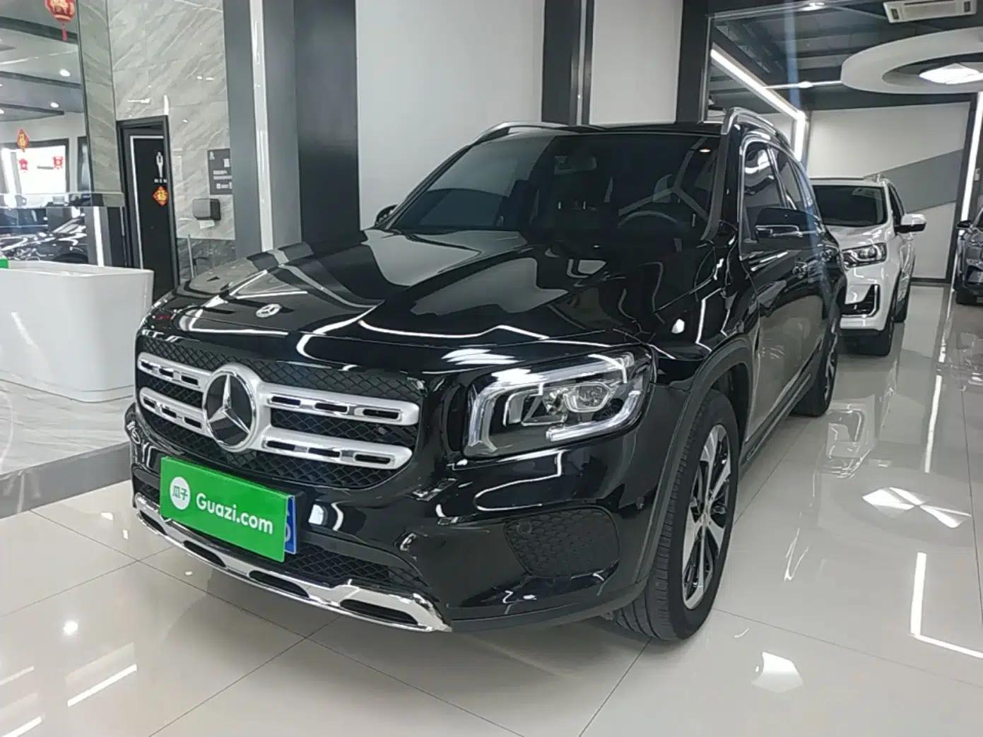 Mercedes-Benz GLB 2023 GLB 220 Fashion Model — миниатюра 1