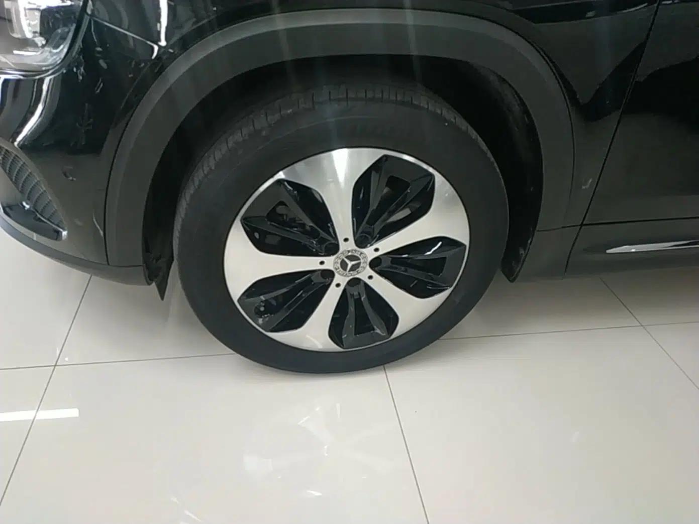 Mercedes-Benz GLB 2023 GLB 220 Fashion Model — миниатюра 10