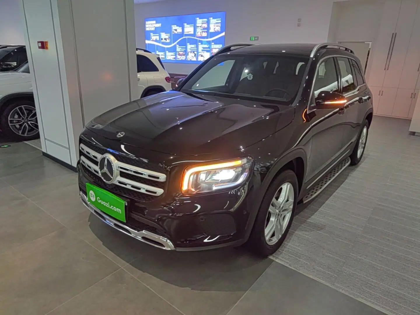 Mercedes-Benz GLB 2023 GLB 200 Fashion Model — миниатюра 1