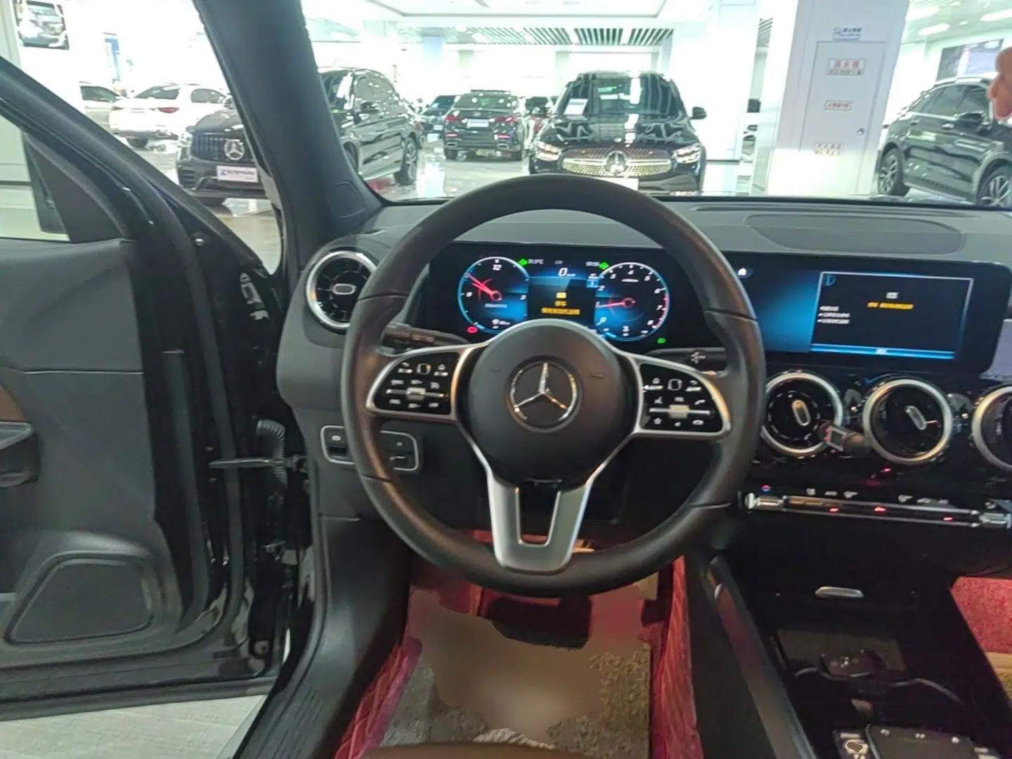 Mercedes-Benz GLB 2023 GLB 200 Fashion Model — миниатюра 18